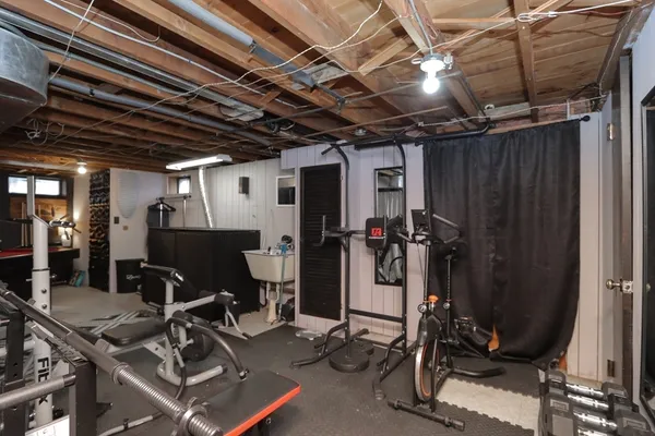 $264,900 | 1128 Page Boulevard, Springfield, MA 01104