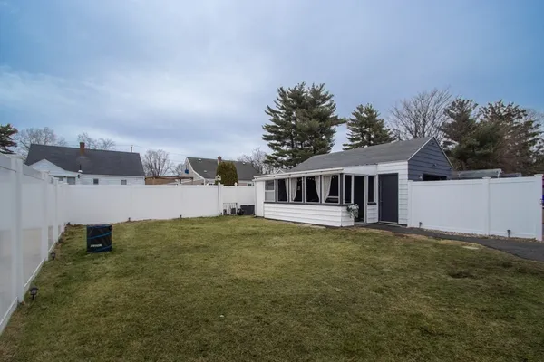 $264,900 | 1128 Page Boulevard, Springfield, MA 01104
