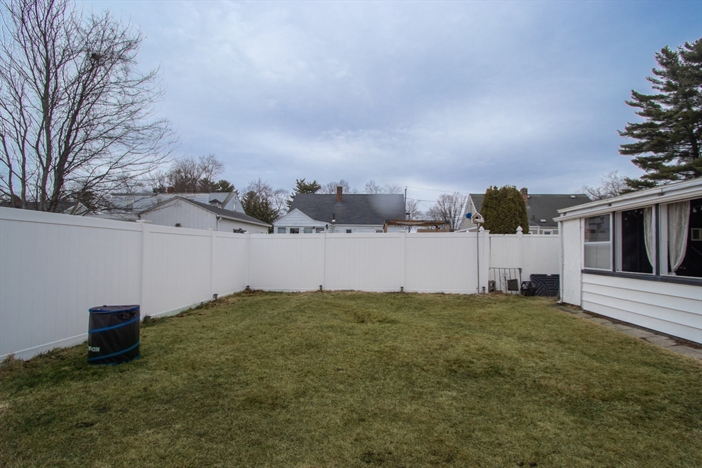 1128 Page Boulevard Springfield, MA 01104 - Photo 35 of 40