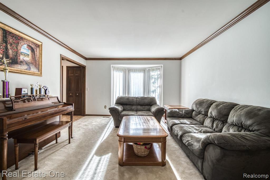 1860 Jason Circle Rochester Hills, MI 48306 - Photo 11 of 43