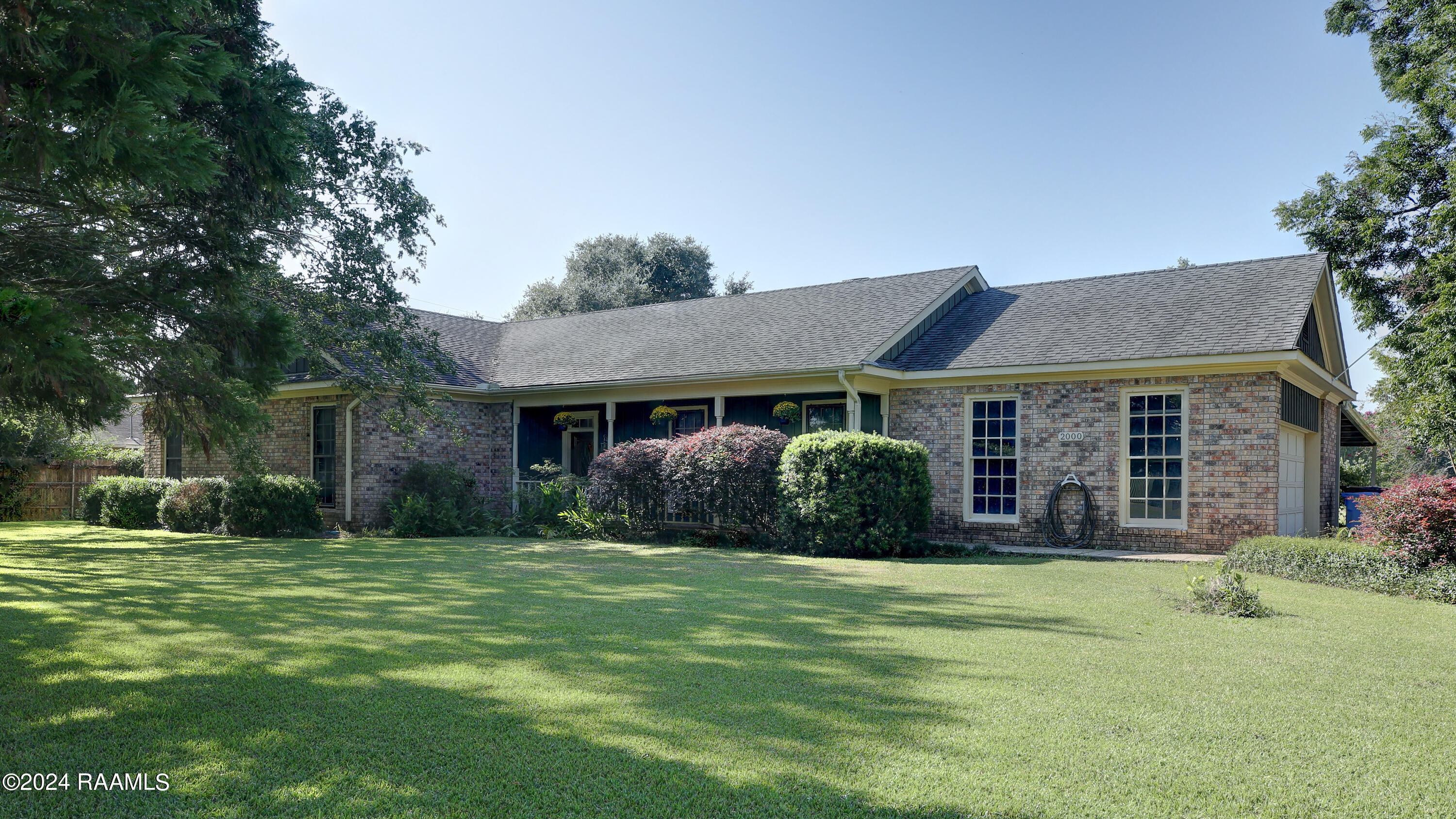 2000 Sugar Mill Road New Iberia, LA 70563 - Photo 2 of 41 B18180E5-6922-4D60-84A6-8DA560621E88