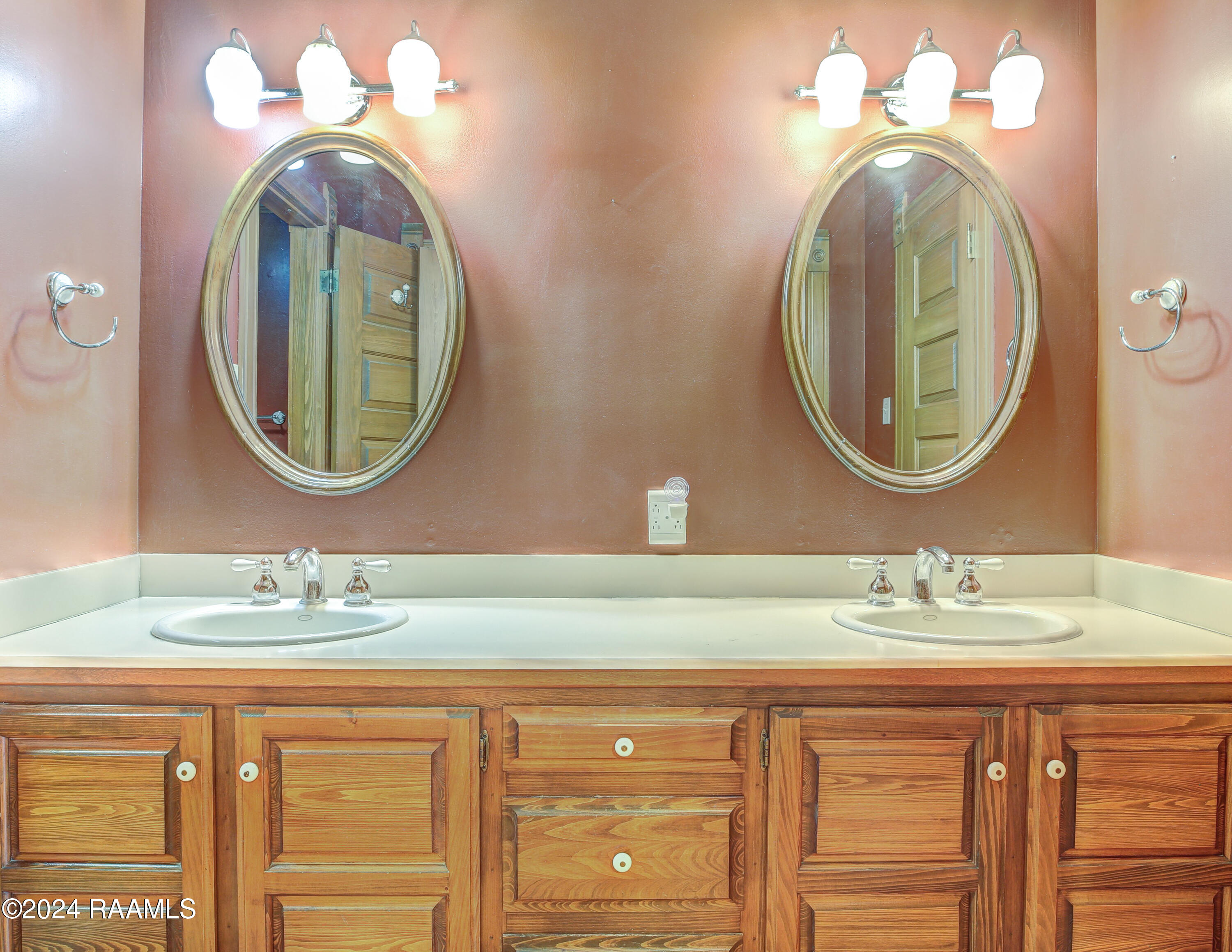 2000 Sugar Mill Road New Iberia, LA 70563 - Photo 24 of 41 2000sugarmill-18