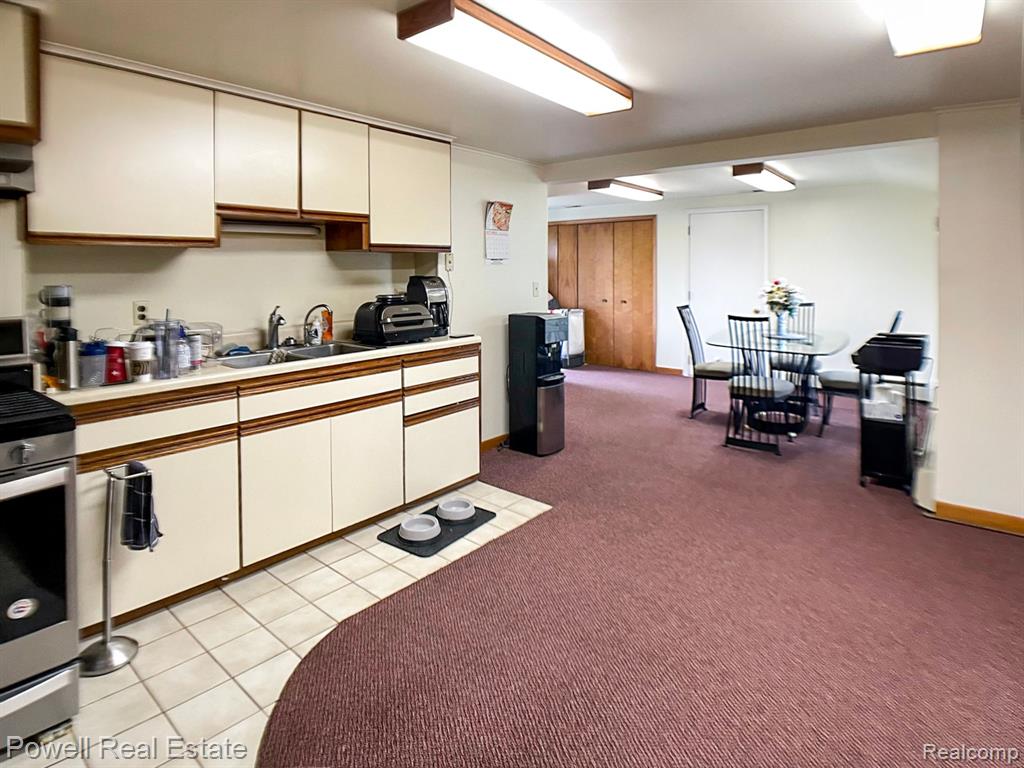 9620 Chubb Road Northville, MI 48167 - Photo 8 of 30