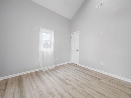 253 Basswood Road Columbus, OH 43207 - Photo 8 of 17 Beautiful space