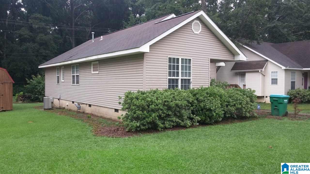 1008 West Walnut Street Sylacauga, AL 35150 - Photo 2 of 15