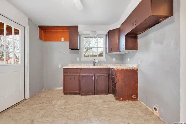 $129,900 | 4330 Kilrea Drive, San Antonio, TX 78219