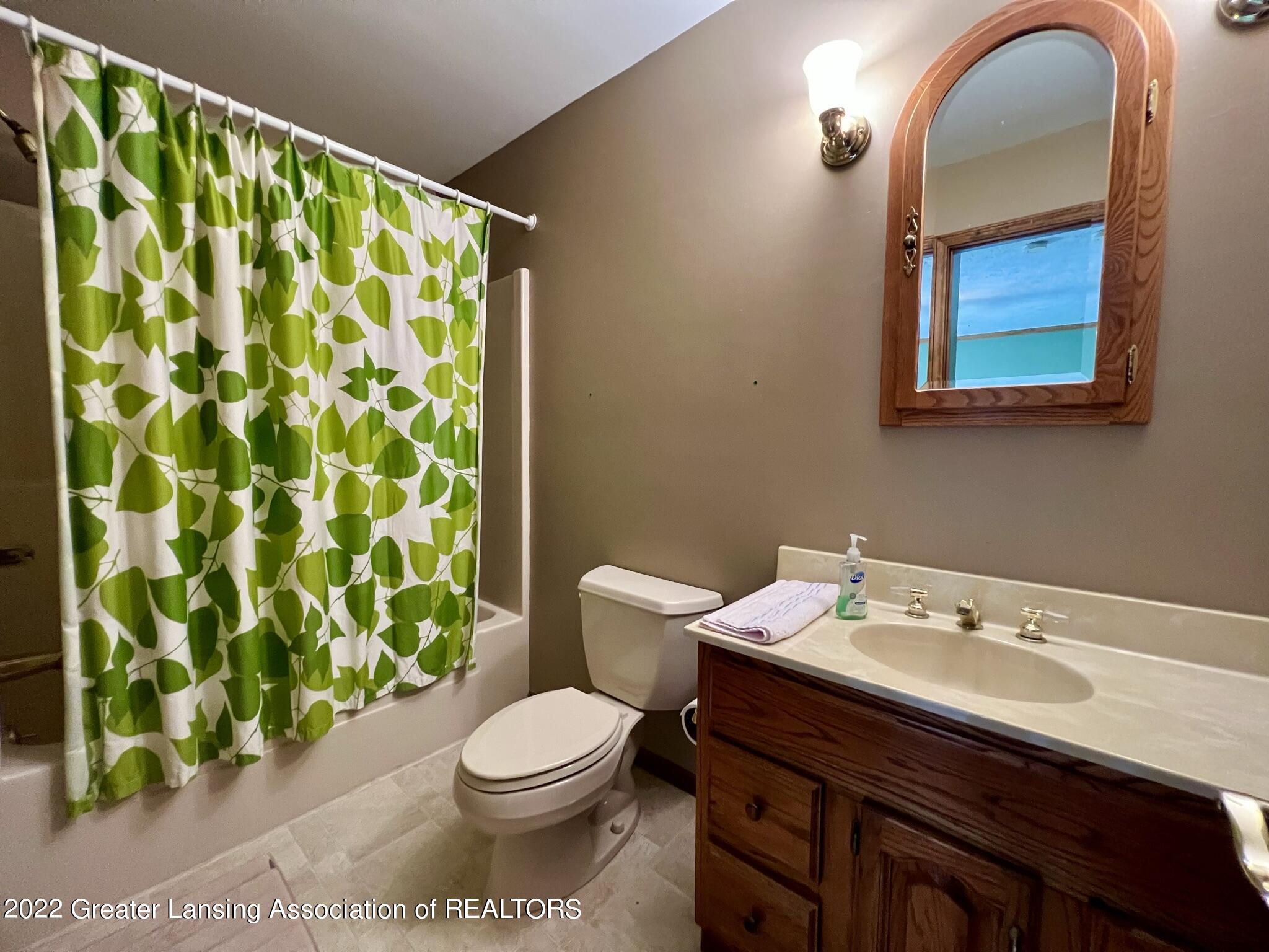13320 Kenyon Road Grand Ledge, MI 48837 - Photo 31 of 61 IMG_5853