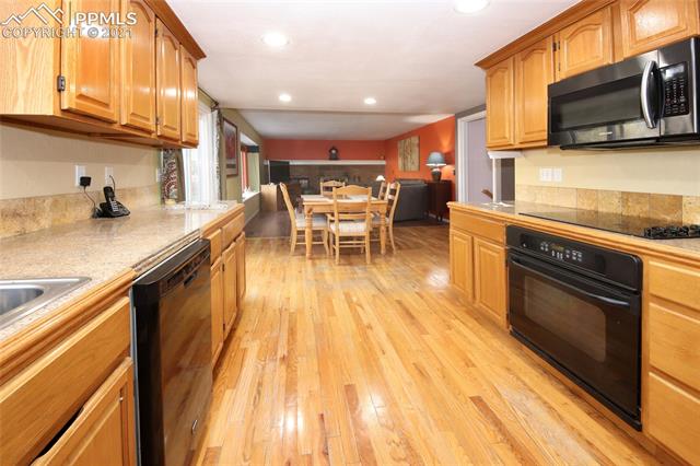 6314 Rabbit Ears Circle Colorado Springs, CO 80919 - Photo 9 of 35