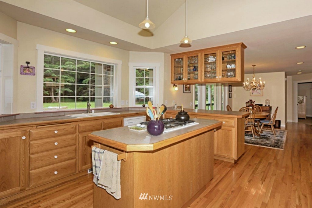 518 South Camano Ridge Road Camano Island, WA 98282 - Photo 11 of 22 Gallery Image 11