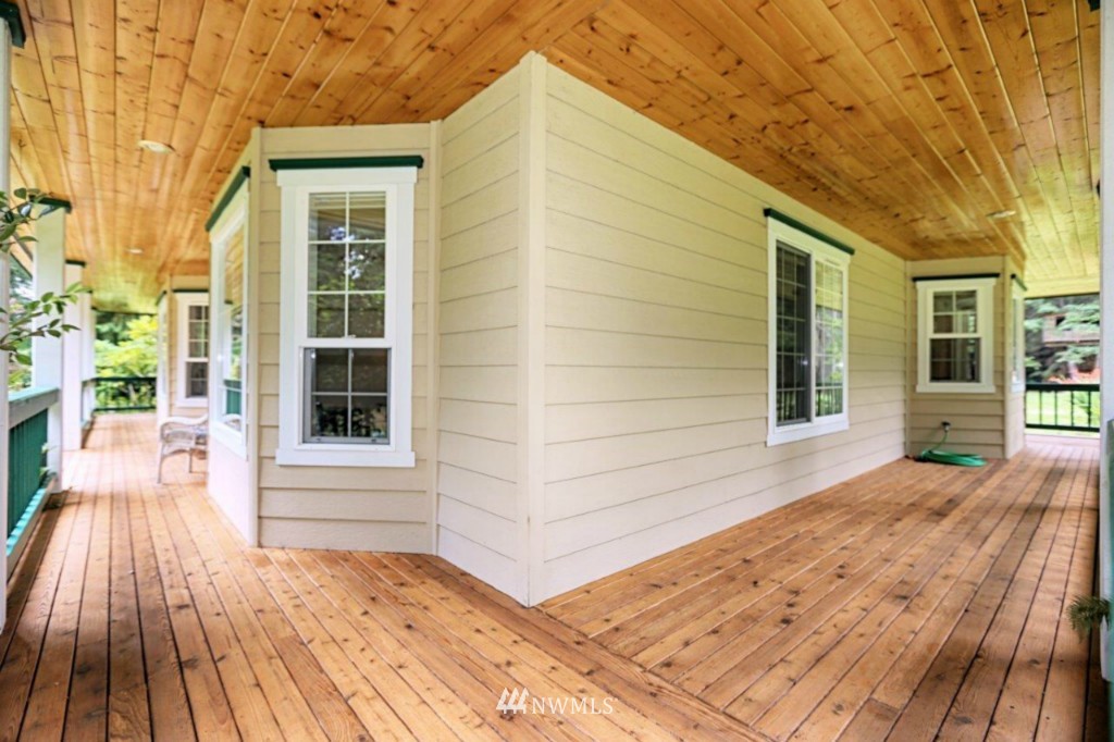 518 South Camano Ridge Road Camano Island, WA 98282 - Photo 5 of 22 Gallery Image 5