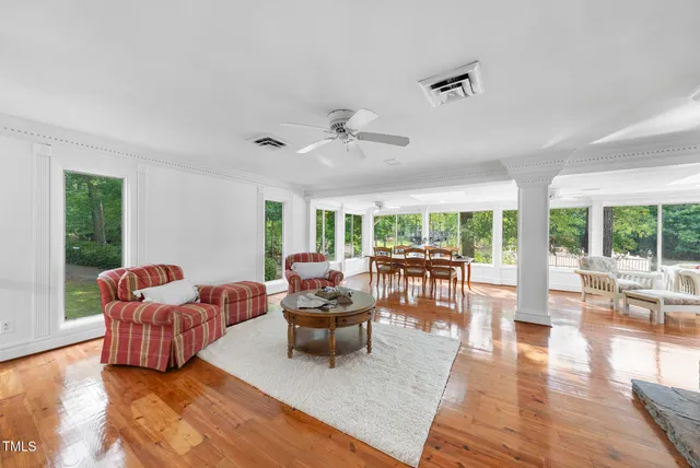 a view of a livingroom with furniture