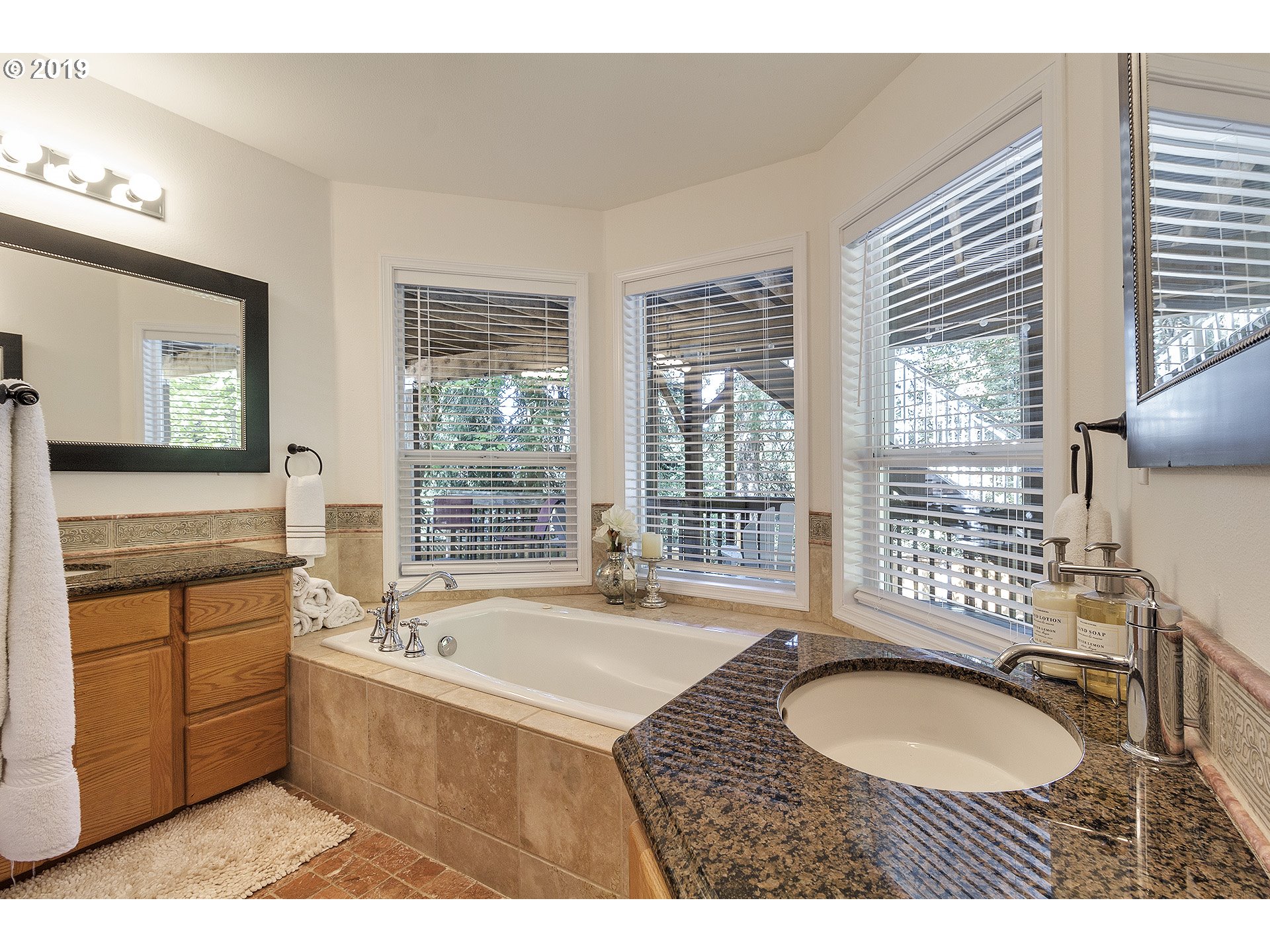 18470 Southwest Kelly View Loop Beaverton, OR 97007 - Photo 20 of 26 Gallery Image 20