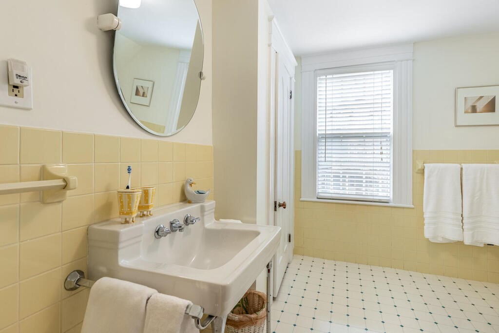 5 Myrtle Street Winchester, MA 01890 - Photo 23 of 32
