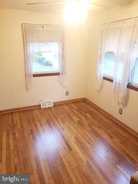 436 Main Street Lumberton, NJ 08048 - Photo 18 of 33 Newly Re-Finished Floors in Dining Room