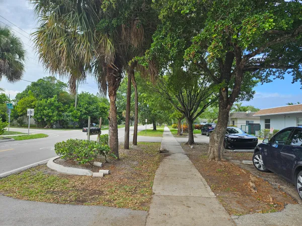$1,750 | 747 South Swinton Avenue, Unit 2, Delray Beach, FL 33444