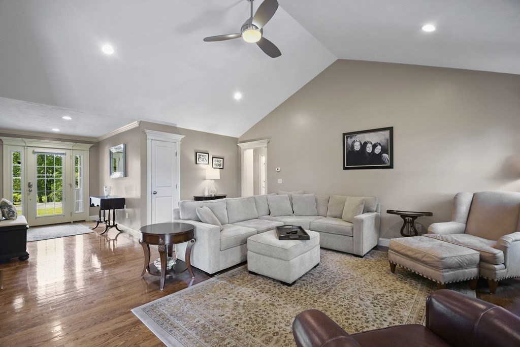 121 Maple Avenue Rutland, MA 01543 - Photo 3 of 26