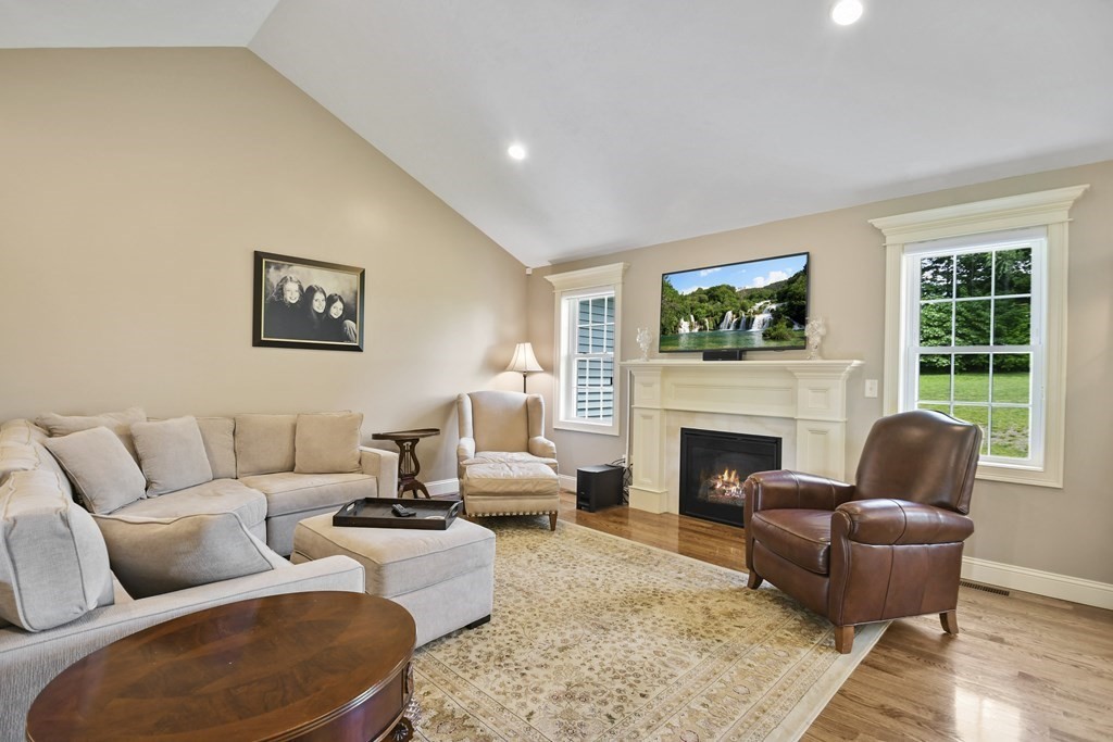 121 Maple Avenue Rutland, MA 01543 - Photo 5 of 26