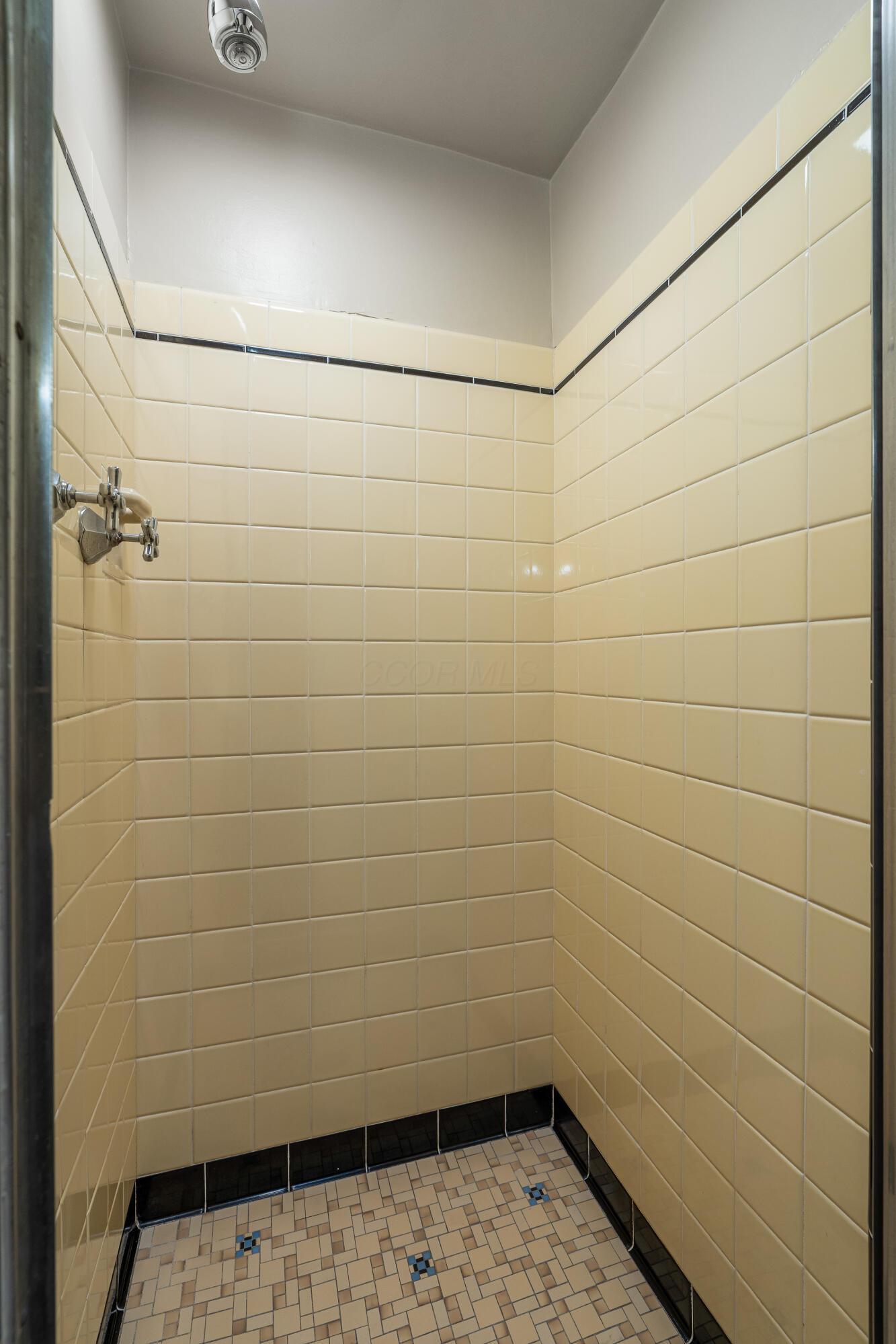 2285 Coventry Road Upper Arlington, OH 43221 - Photo 29 of 70 2285 Coventry Rd_29
