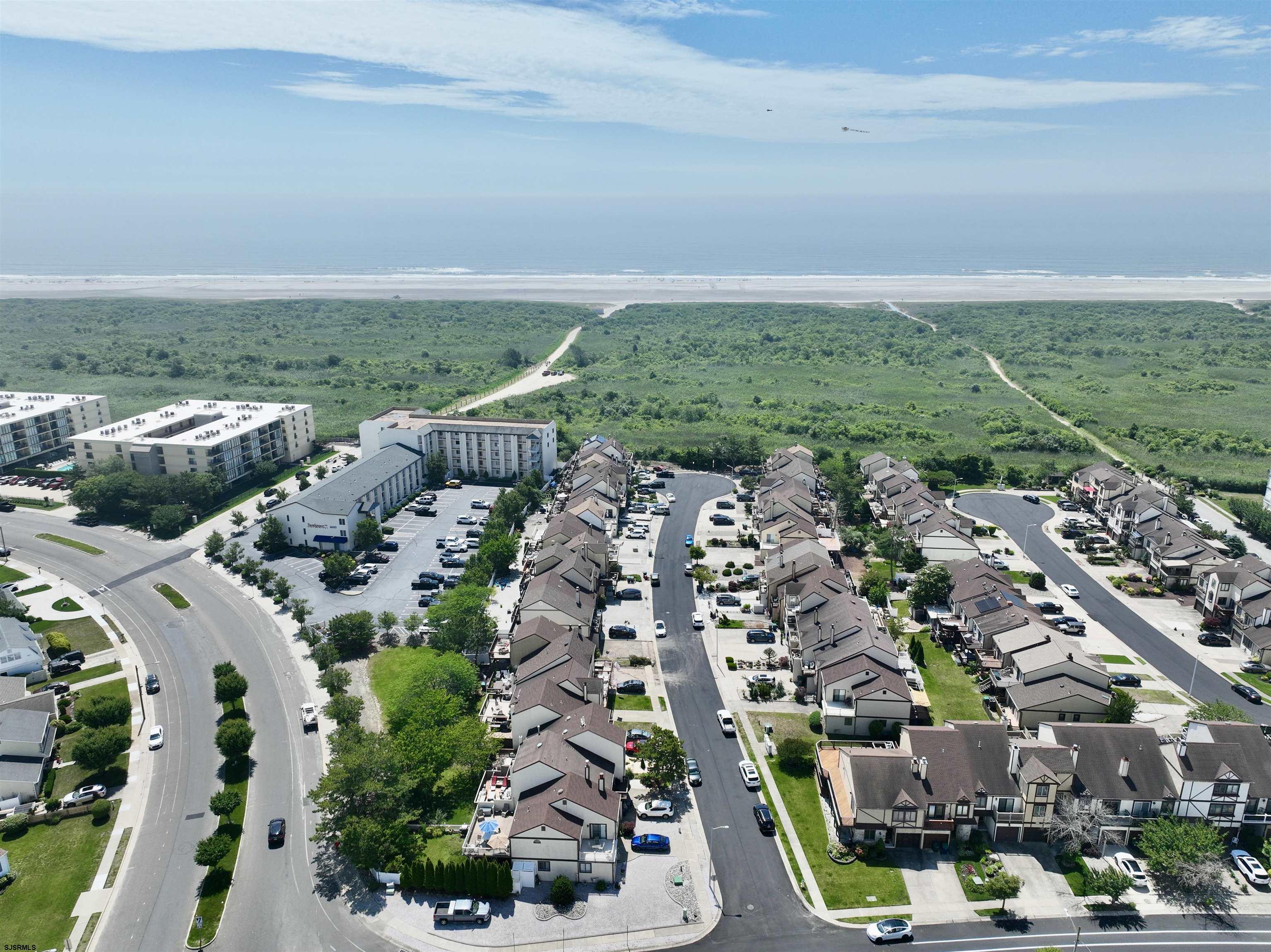 39 Beacon Lane Brigantine, NJ 08203 - Photo 5 of 14 a view of a city