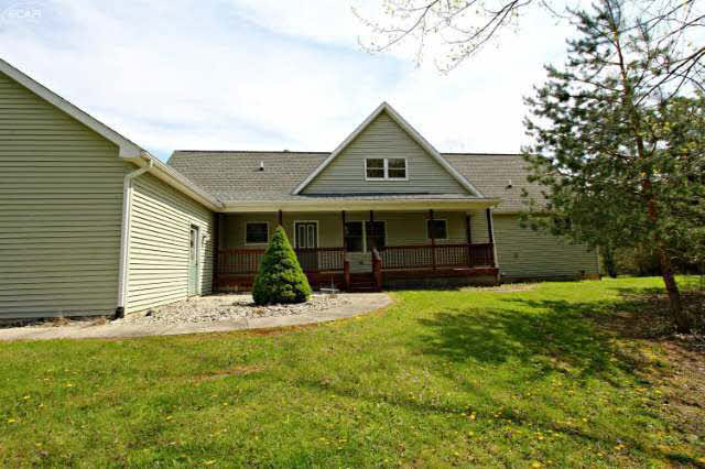 8680 South Durand Road Durand, MI 48429 - Photo 24 of 32 20459611-23.JPG