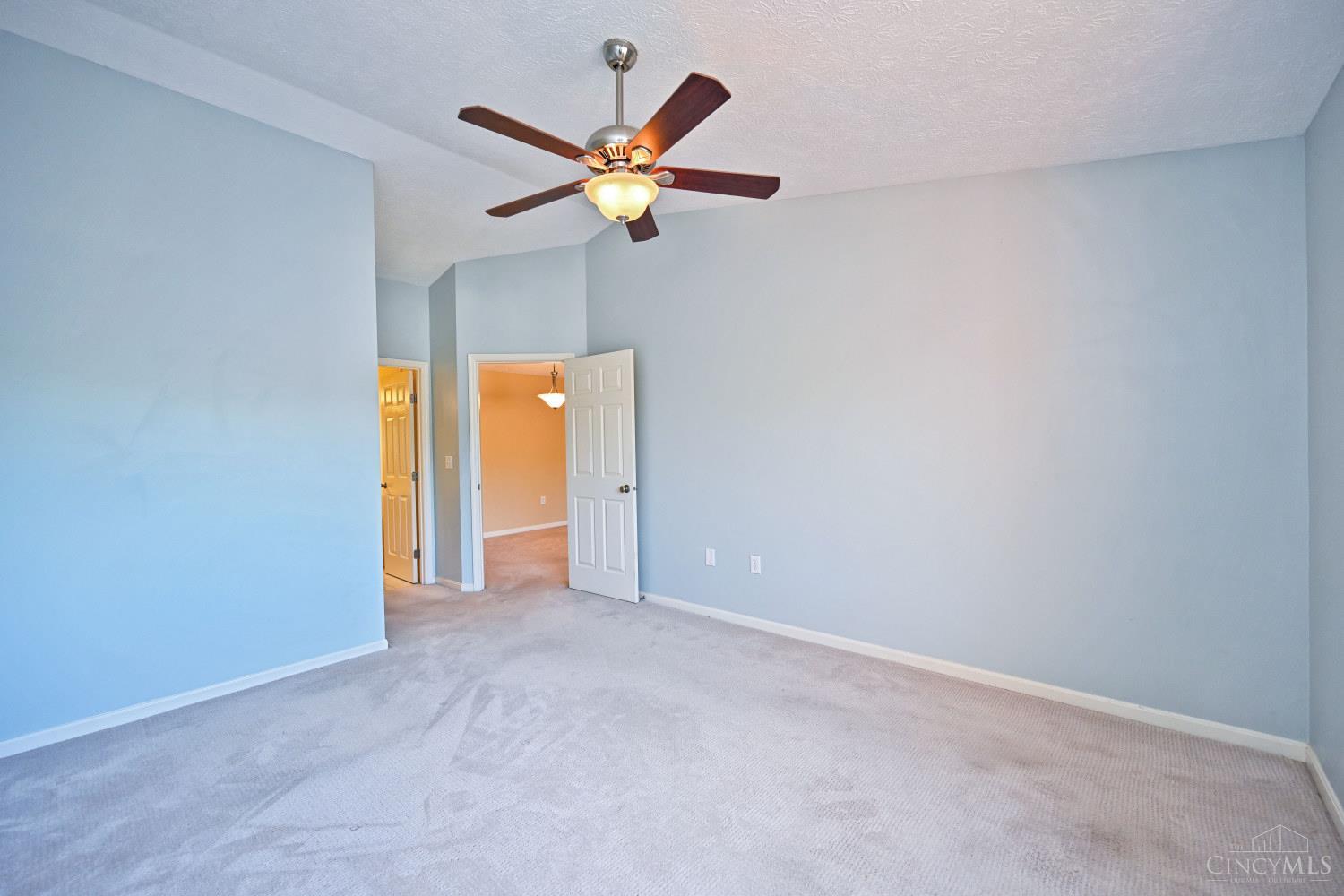 7382 Ridgepoint Drive, Unit 9 Cincinnati, OH 45230 - Photo 17 of 30 Gallery Image 17