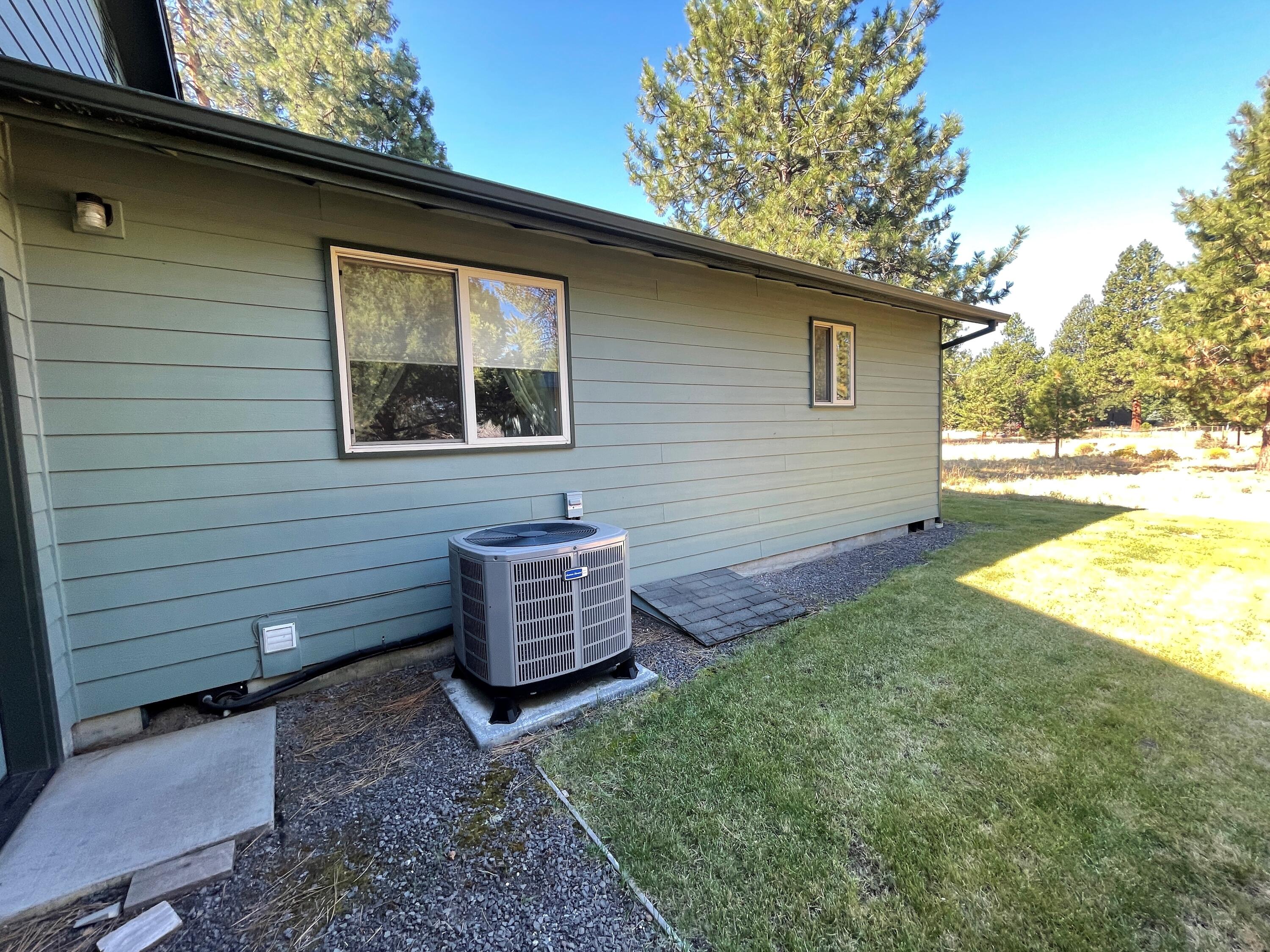19761 Buck Canyon Road Bend, OR 97702 - Photo 25 of 33 New heat pump installed in 2020