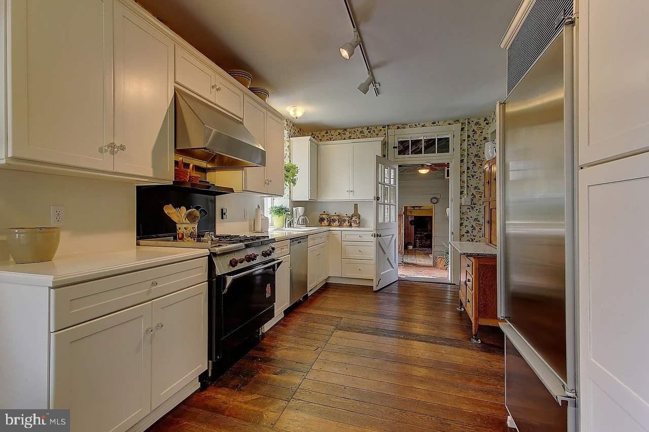 4140 Lewisberry Road York, PA 17404 - Photo 7 of 36 Gallery Image 7