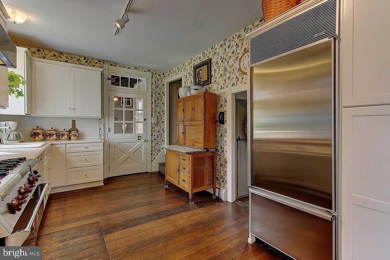 4140 Lewisberry Road York, PA 17404 - Photo 8 of 36 Gallery Image 8