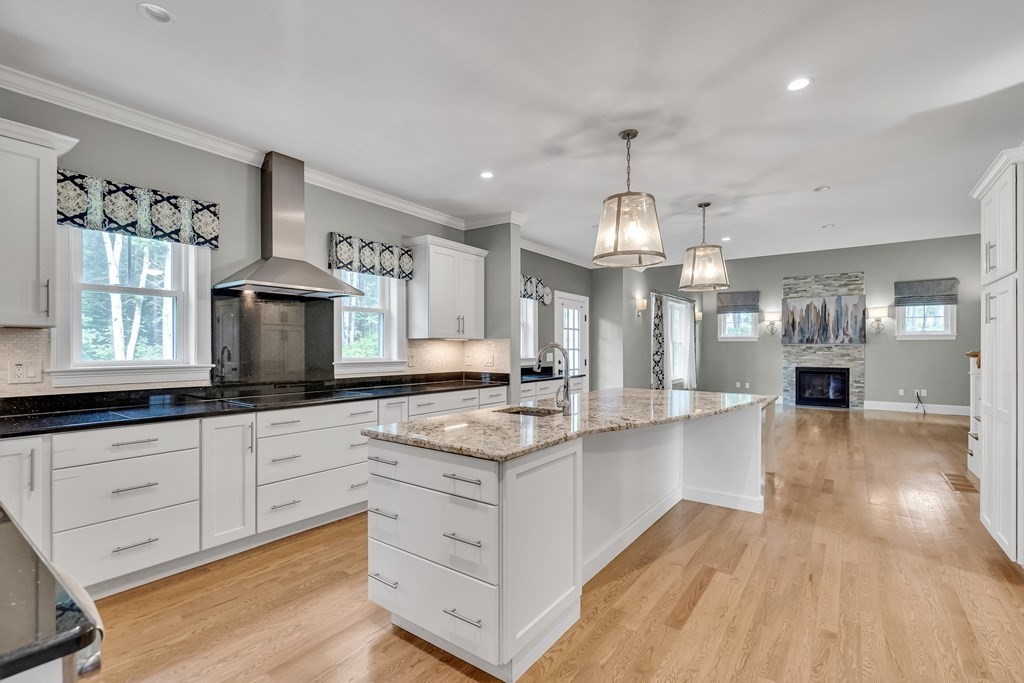 121 Taylor Farm Road Boxborough, MA 01719 - Photo 13 of 36