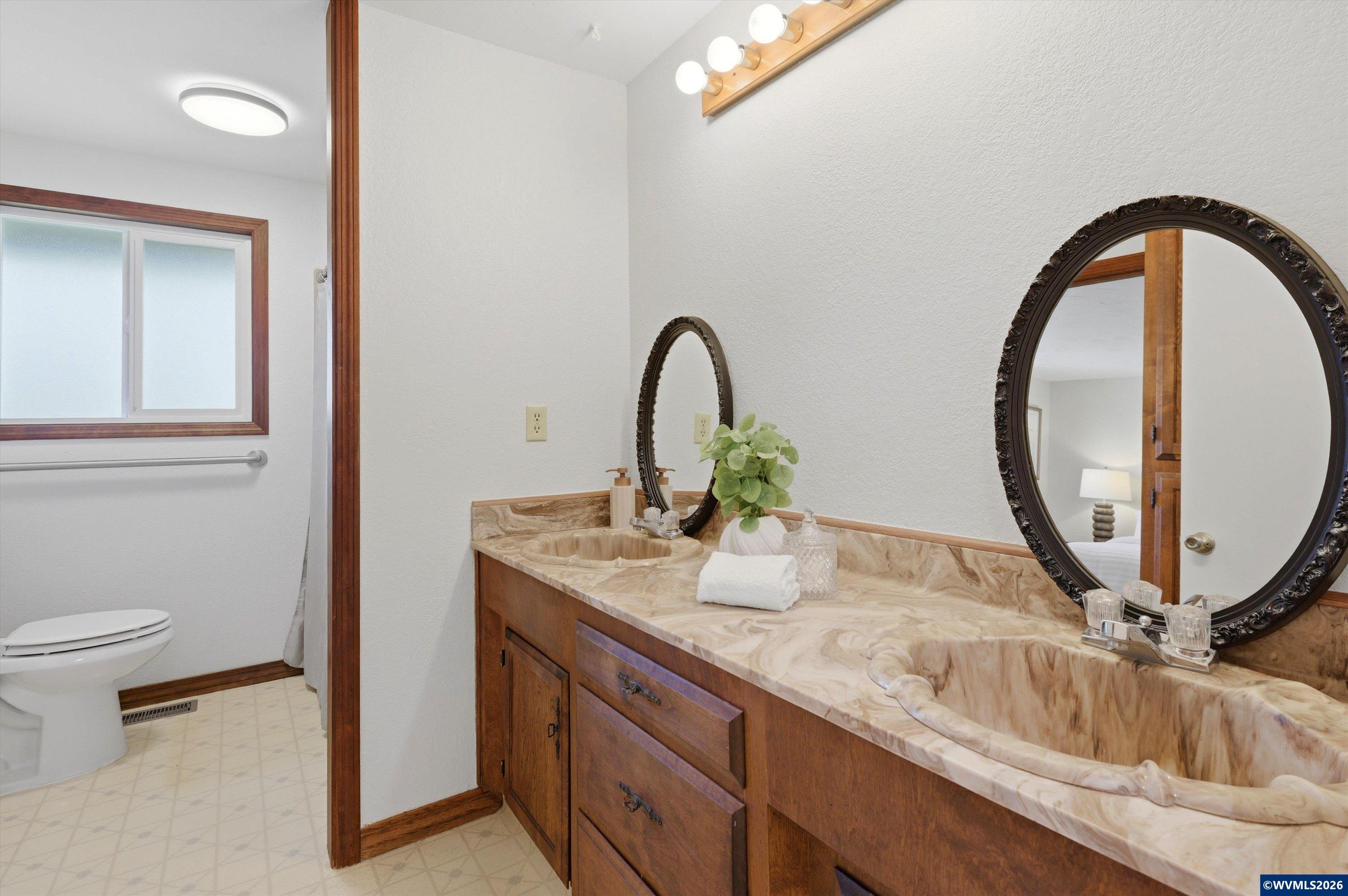 1249 Southwest Maple Street Dallas, OR 97338 - Photo 19 of 36