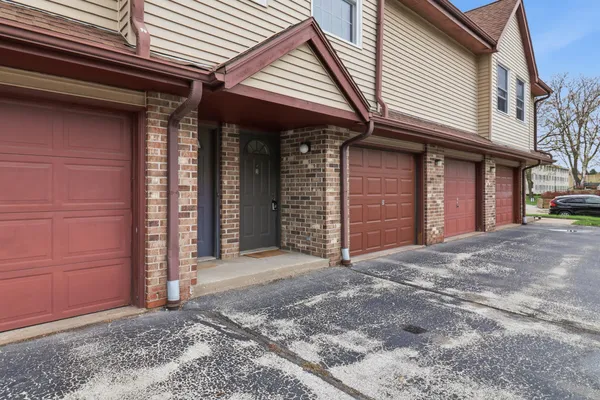 $219,900 | 2077 South 102nd Street, Unit D, West Allis, WI 53227