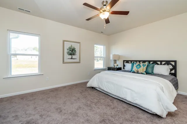 $459,990 | 1383 English Oak Drive, Clarksville, TN 37043