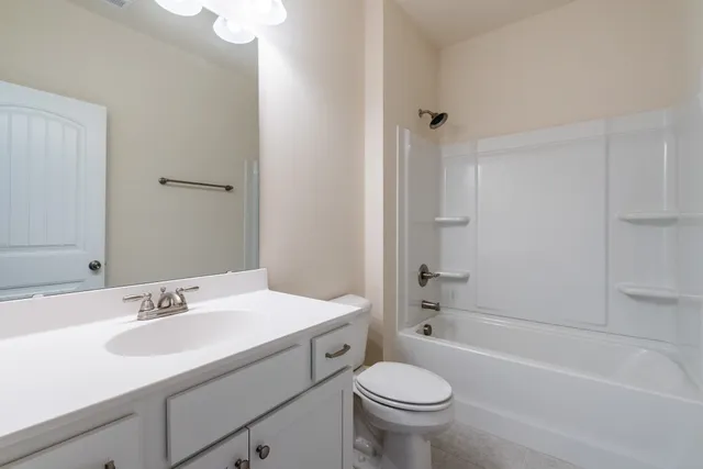 $459,990 | 1383 English Oak Drive, Clarksville, TN 37043