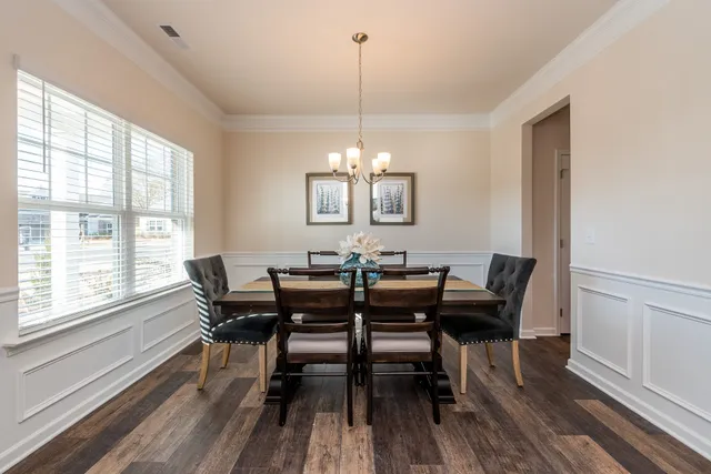 $459,990 | 1383 English Oak Drive, Clarksville, TN 37043