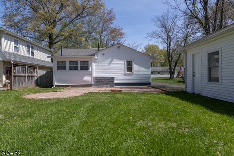 124 Chestnut Street Bridgewater, NJ 08807 - Photo 14 of 17