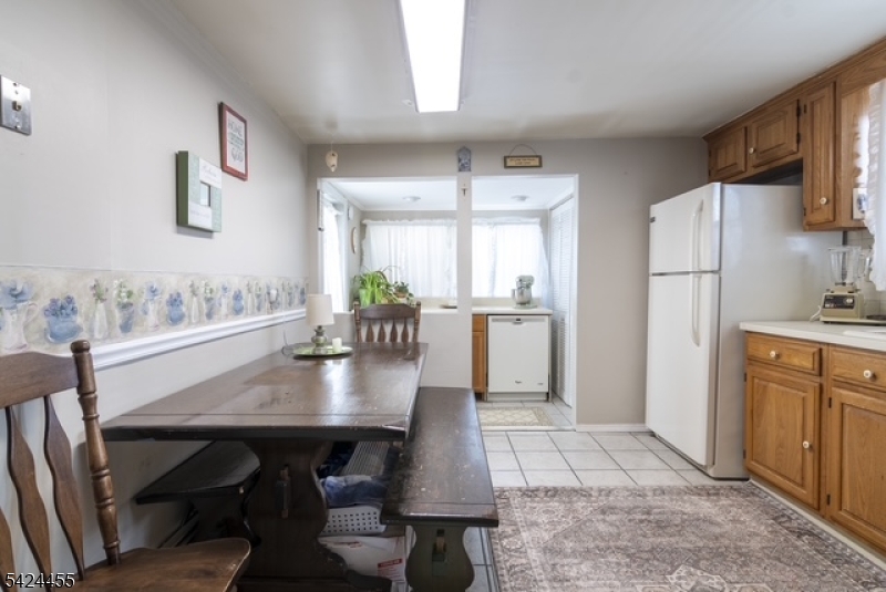 124 Chestnut Street Bridgewater, NJ 08807 - Photo 8 of 17