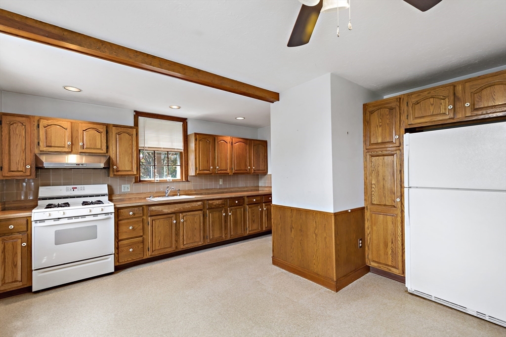 64 Como Road Boston, MA 02136 - Photo 9 of 29 Gallery Image 9