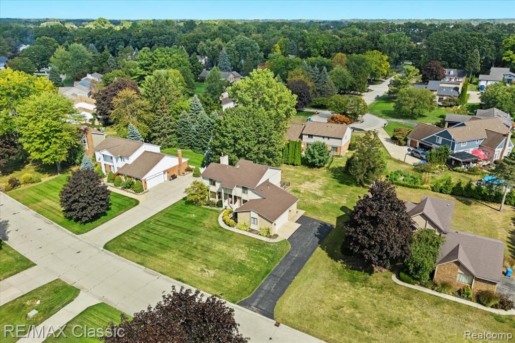 4432 Ravinewood Drive Commerce Township, MI 48382 - Photo 43 of 50 Gallery Image 43