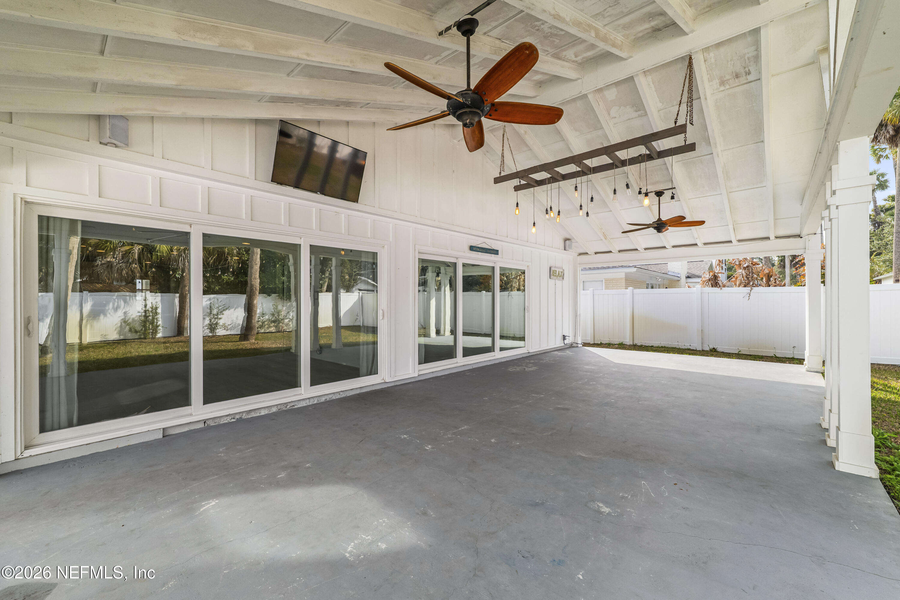 341 9th Street Atlantic Beach, FL 32233 - Photo 28 of 35 a view of an entryway