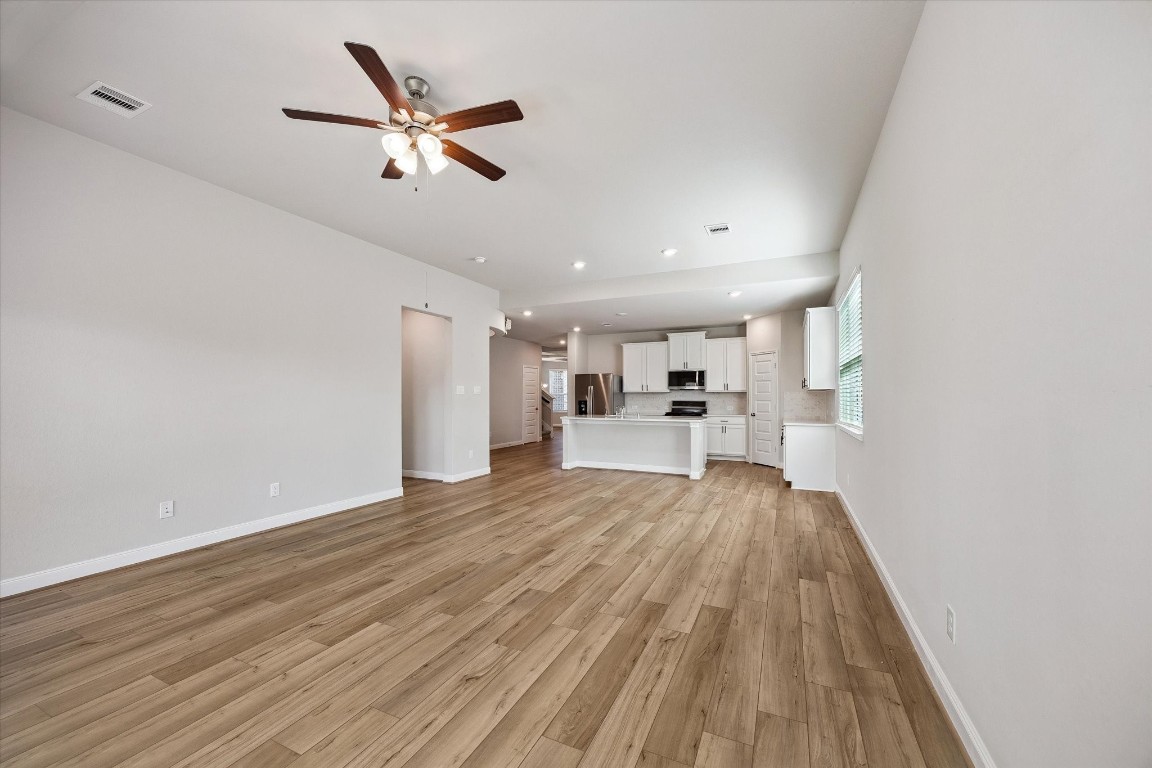 906 Barstow Drive Rosharon, TX 77583 - Photo 11 of 29 Living room facing kitchen