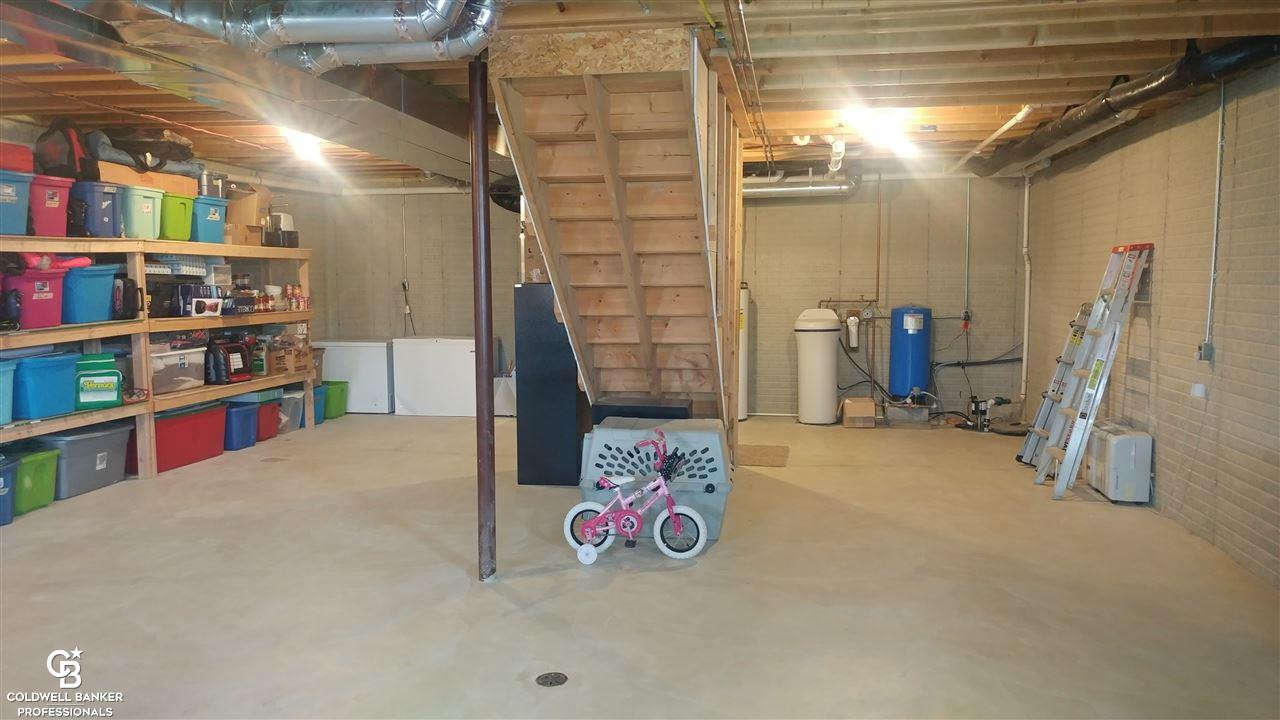 9951 Metcalf Road Avoca, MI 48006 - Photo 32 of 35 31312625-31.JPG