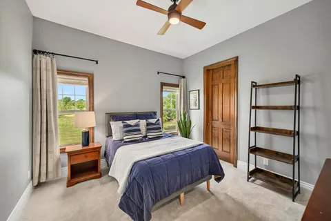 $1,350,000 | 11511 Oakview Court, Mequon, WI 53092