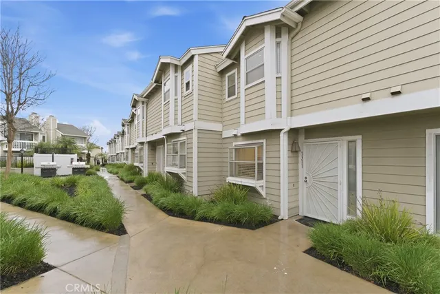 $429,888 | 14861 Mulberry Drive, Unit 1311, Whittier, CA 90604