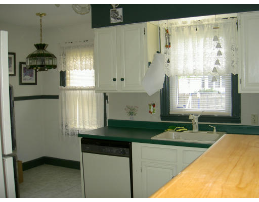 20 Grandview Street Springfield, MA 01118 - Photo 3 of 9