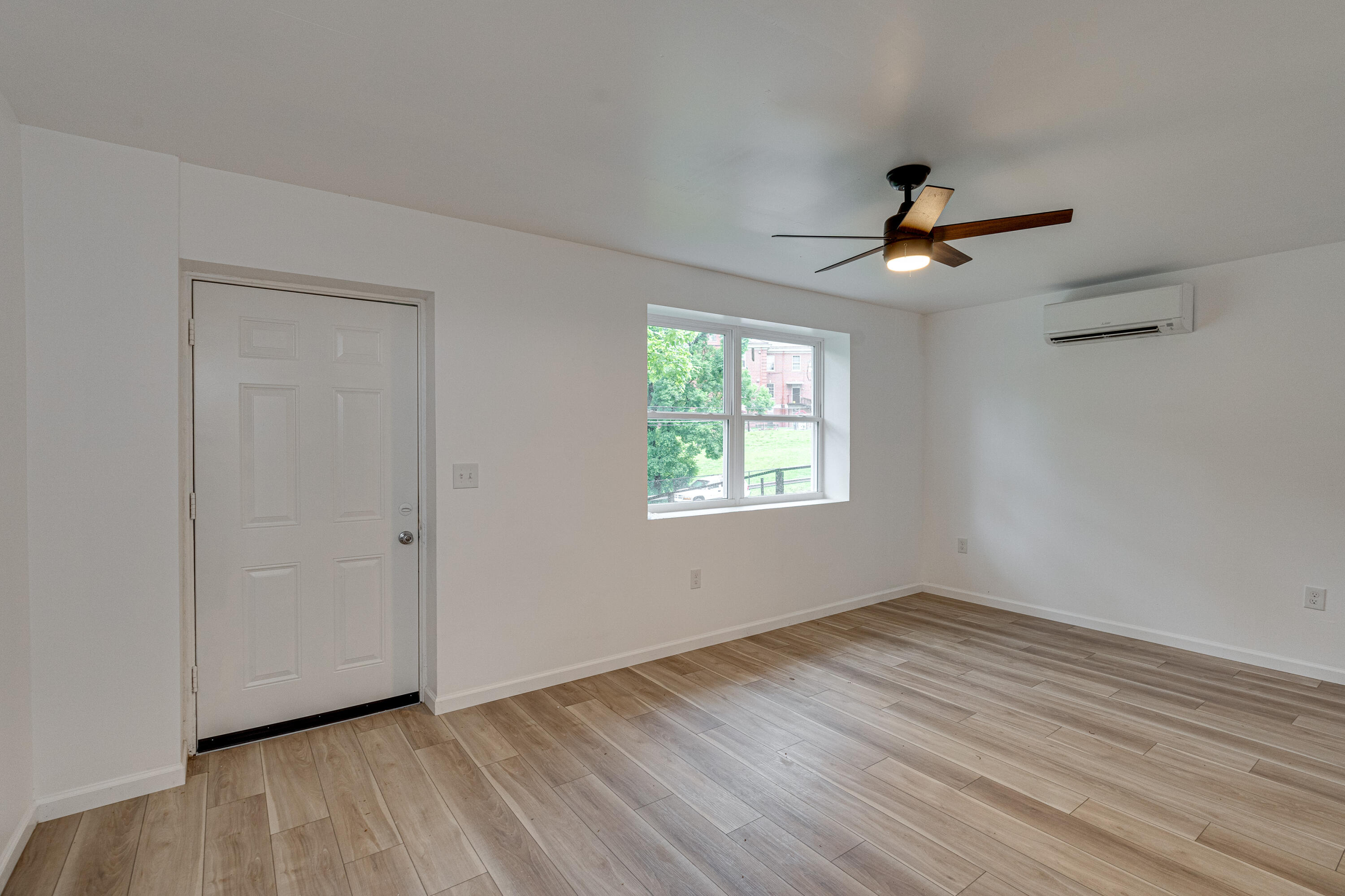 304 Gillespie Road Chattanooga, TN 37411 - Photo 5 of 17 05-304 Gillespie Rd-5
