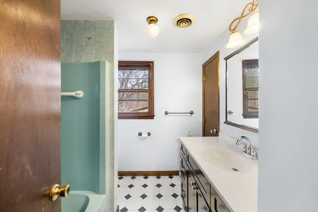 $650,000 | 17 Blackstone Road, Billerica, MA 01862