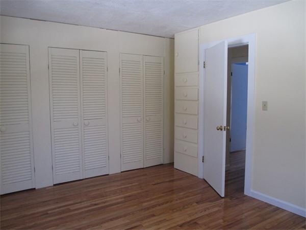 20 Chestnut Street Grafton, MA 01519 - Photo 11 of 30 Gallery Image 11