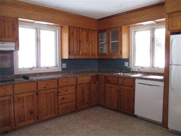 20 Chestnut Street Grafton, MA 01519 - Photo 6 of 30 Gallery Image 6