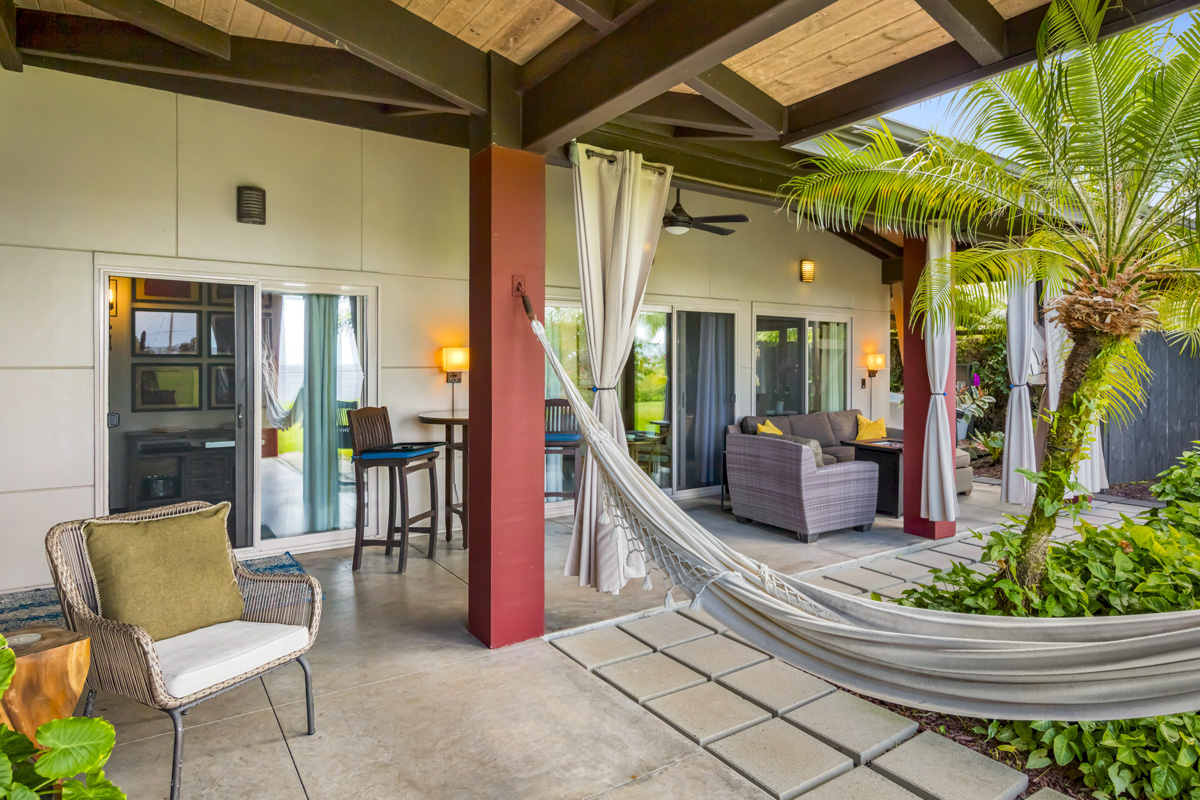 12-7124 Kalapana Kapoho Beach Road Pahoa, HI 96778 - Photo 16 of 30 a house view with a seating space