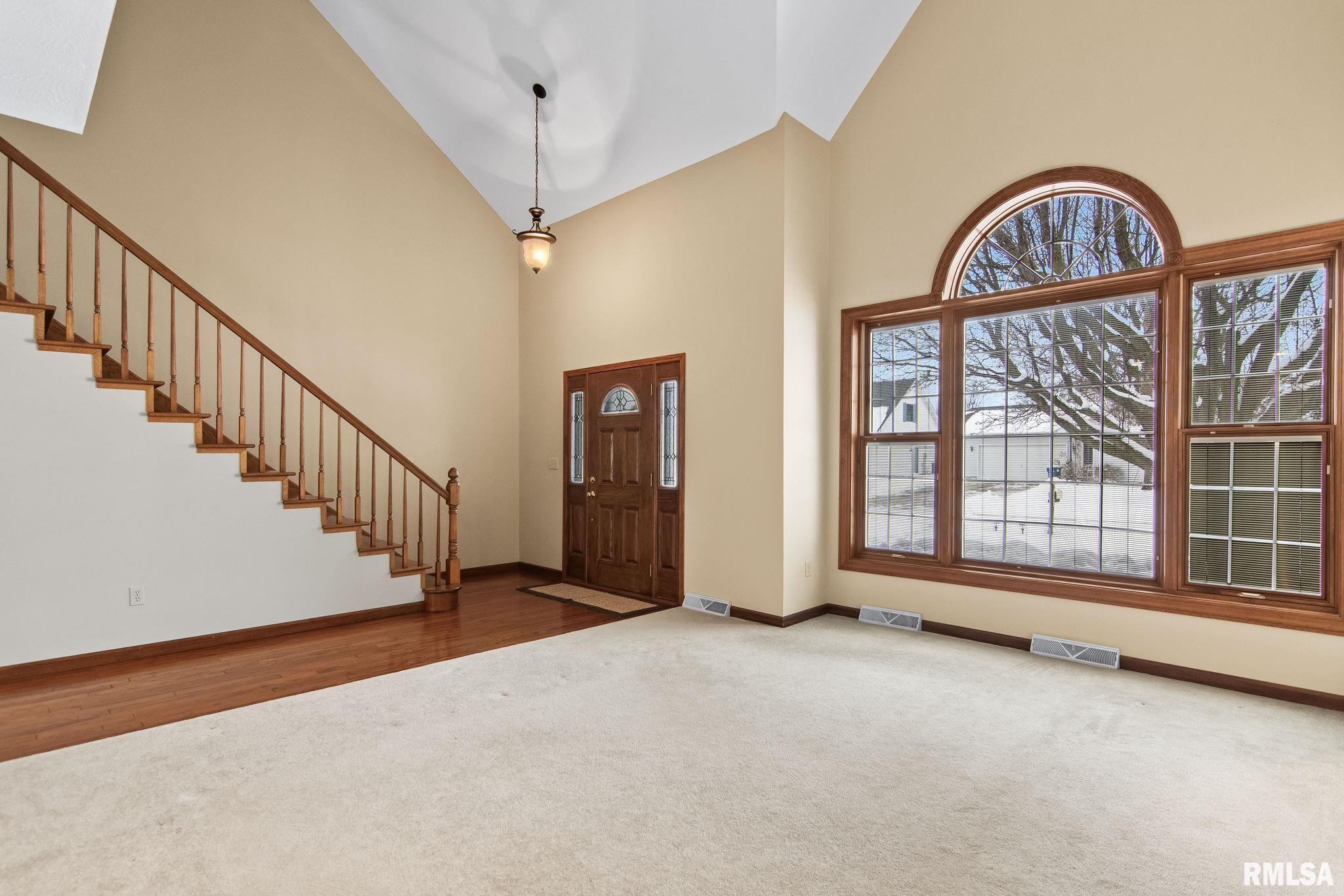 2000 Clarion Drive Springfield, IL 62711 - Photo 12 of 43 Gallery Image 12